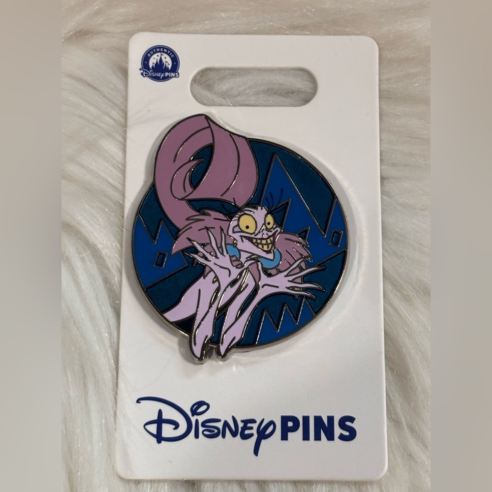 Disney Pin Smiling Yzma - Emperor's New Groove